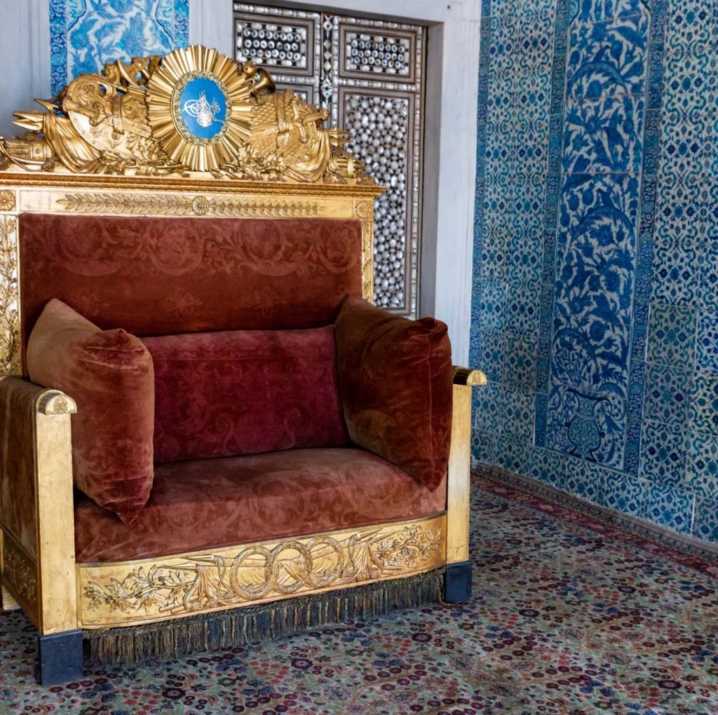close-up-of-golden-ceremony-throne-in-topkapi-pala-2021-08-30-05-56-35-utc-min